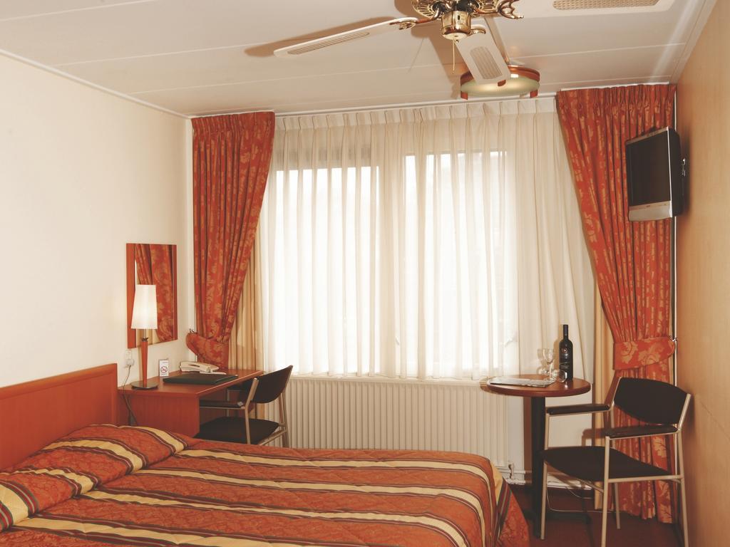 Hotel Kuik Ruinen Ruang foto